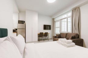 Snug studio apartment with pvt garden access I